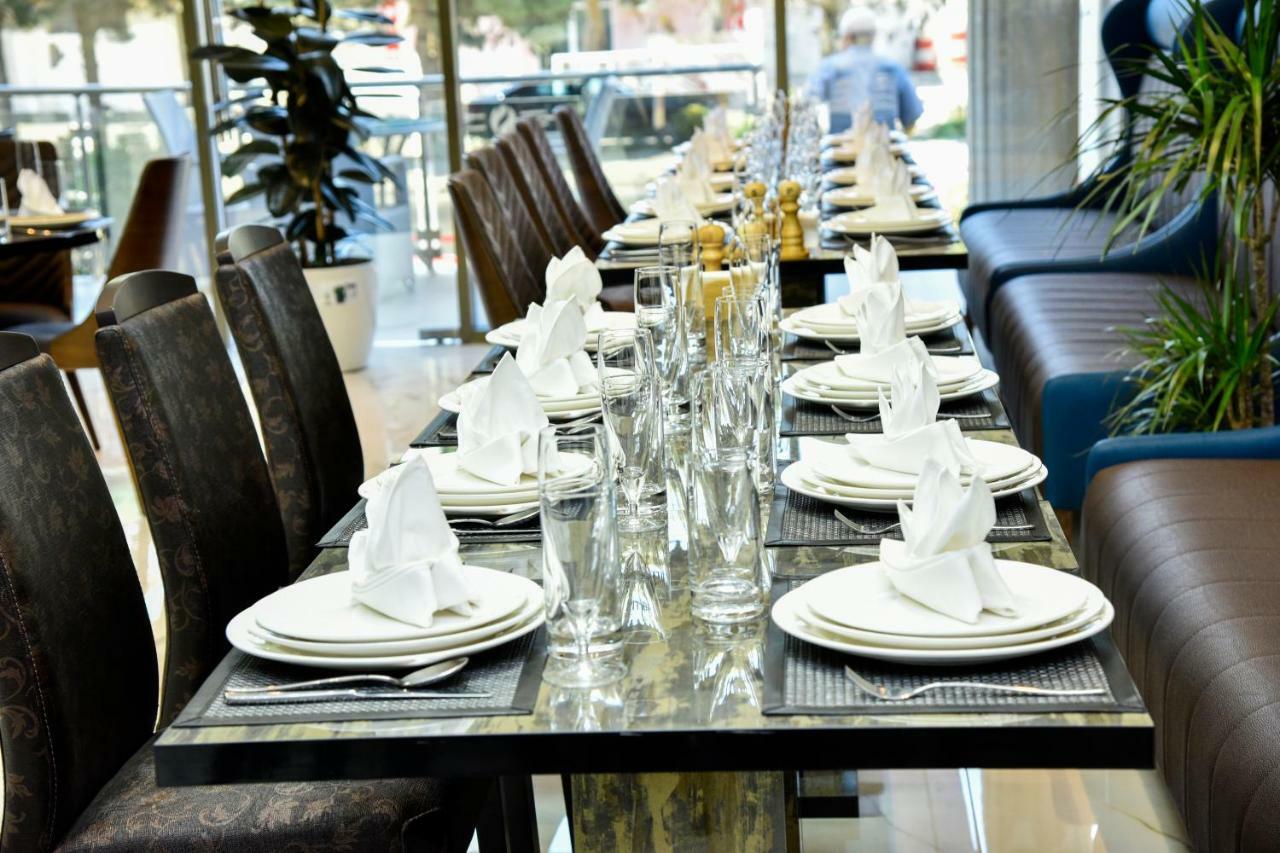 Supreme Hotel Baku Eksteriør bilde